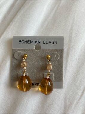 Bohemian Glass Honey Amber Teardrop Dangle Earrings Gold Tone Boho